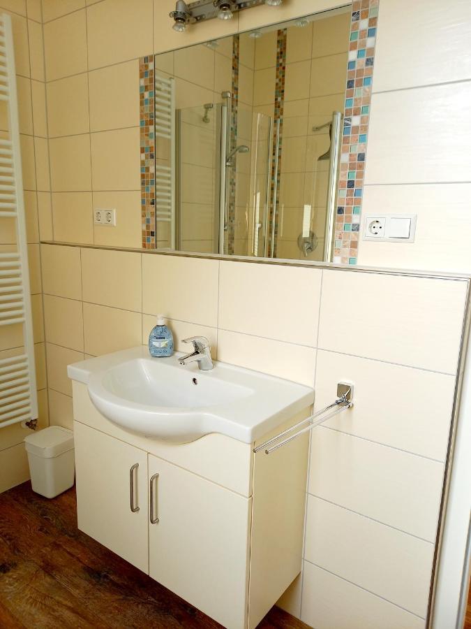 Apartmán Ferienweingut Gansen / Hochgenuss 1 Ernst Exteriér fotografie